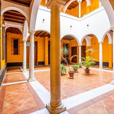 Palacios Malaver Suite Home Seville Exterior photo